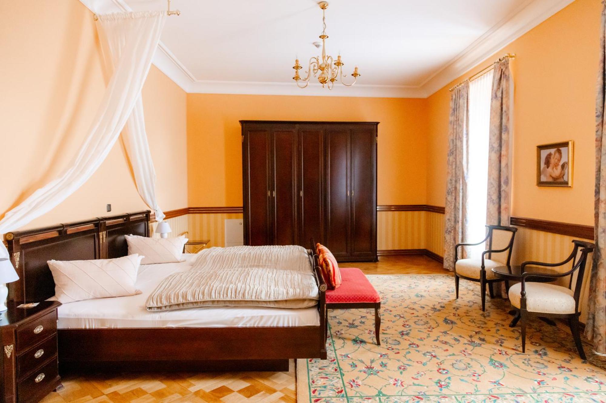 Hotel Schloss Schkopau Dış mekan fotoğraf